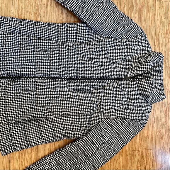 Like new Vince Camuto S black and white check  PUFFER jacket - Picture 2 of 4
